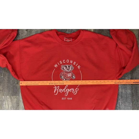Wisconsin Badgers Bucky Logo Red Crewneck Sweatshirt XL Unisex NCAA Team - Picture 6 of 7